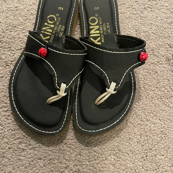 Kino Black Sandals with lady bug for Women - Picture 2 of 3